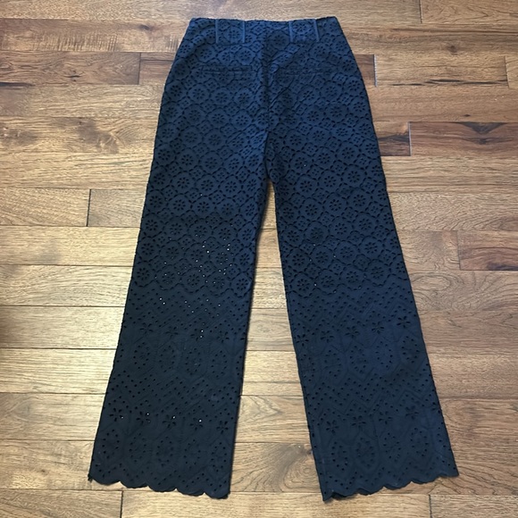 Veronica Beard Riggs eyelet Pant in black size 2 - Picture 3 of 6